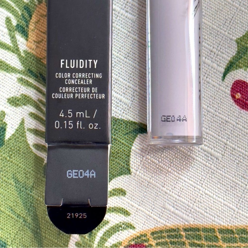MORPHE FLUIDITY LAVENDER Color Correcting Concealer NIB - Picture 5 of 14